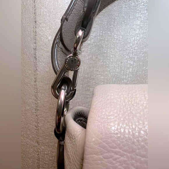 Marc by Marc Jacobs New Q Lil Ukita Leather Crossbody, very very good condition - Picture 9 of 16